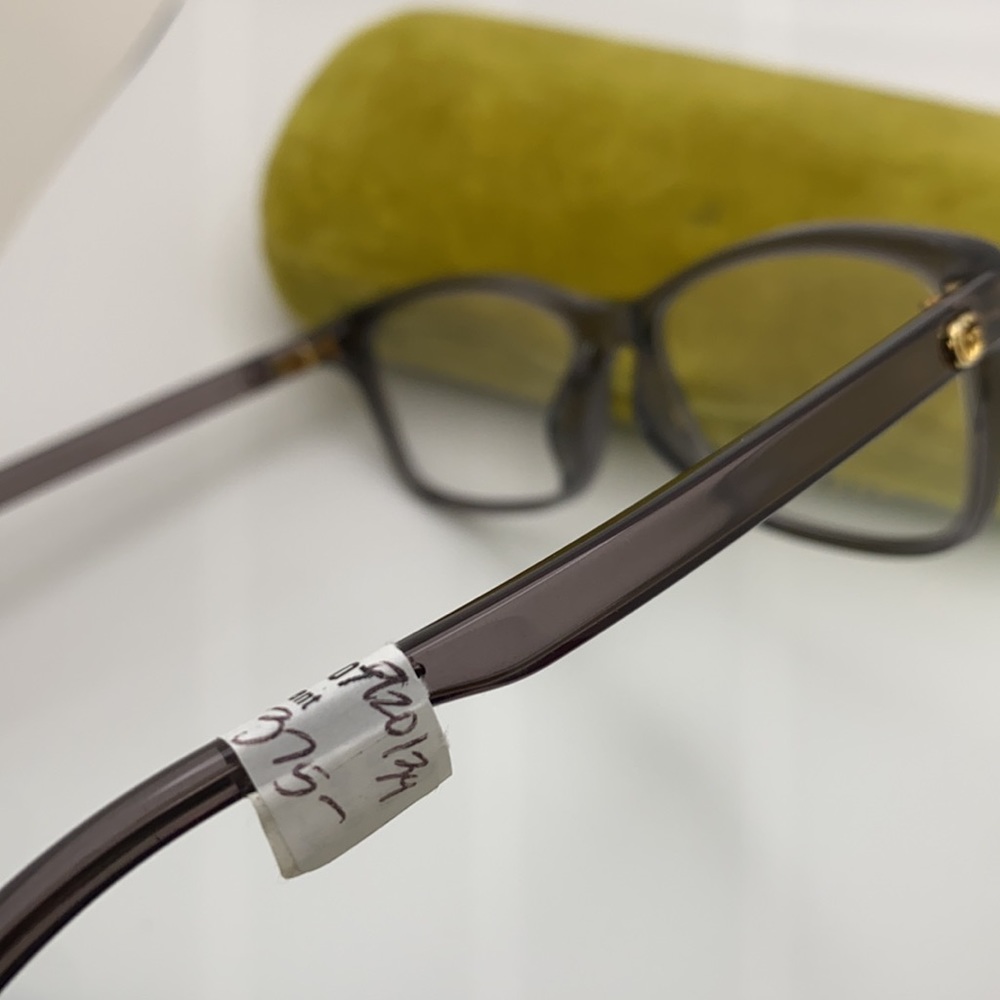 Gucci Eyeglasses - Picture 6 of 7